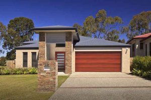 B&D Panelift Seville in Red Gum